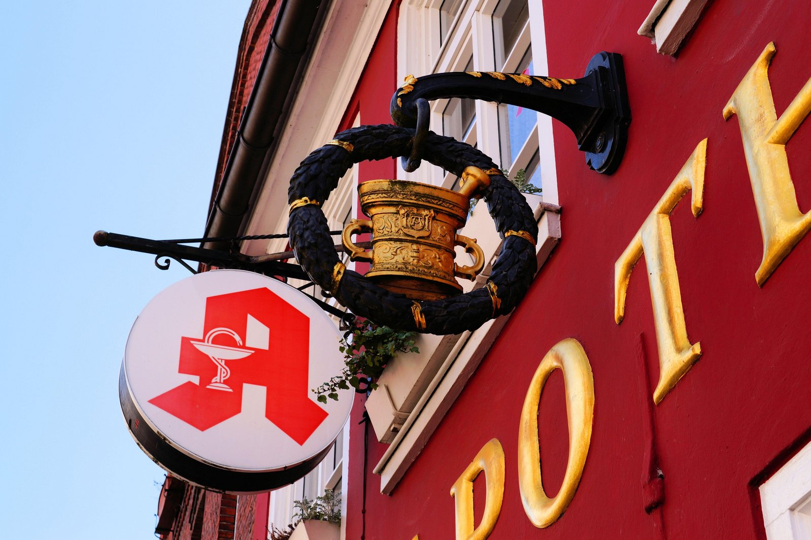 Imagen del símbolo de la farmacia alemana